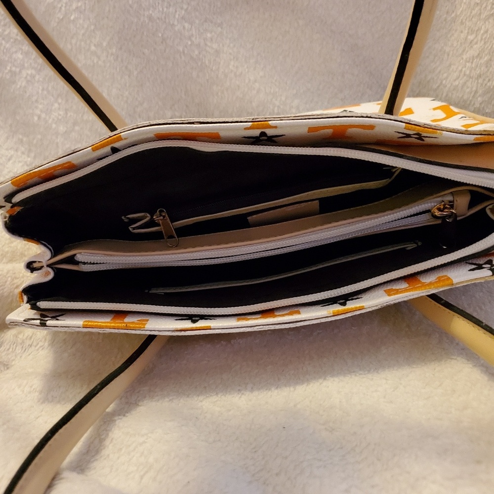 Purse - Picture 6 of 6